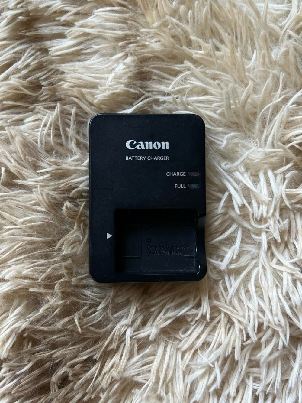 Canon Black Charger with Orange LED Indicator